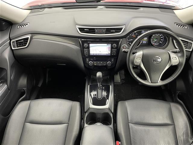 エクストレイル 20Xtt エマージェンシーブレーキパッケージ 純正7インチナビ アラウンドビューモニター クルーズコントロール HIDオートライト シートヒーター 純正18インチアルミホイール ステアリングリモコン ダウンヒルアシスト スマートキー ETC 禁煙(2枚目)