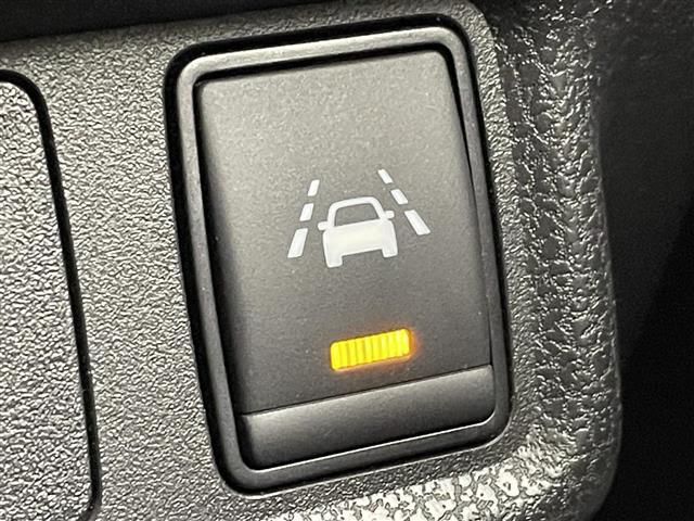 ノート e-パワー X 純正7インチナビ アラウンドビューモニター クルーズコントロール LEDライト 純正15インチアルミホイール ステアリングリモコン ドライブレコーダー ETC スマートキー プッシュスタート 禁煙車(8枚目)