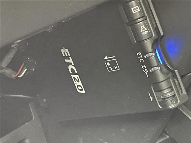 ノート e-パワー X 純正7インチナビ アラウンドビューモニター クルーズコントロール LEDライト 純正15インチアルミホイール ステアリングリモコン ドライブレコーダー ETC スマートキー プッシュスタート 禁煙車(9枚目)