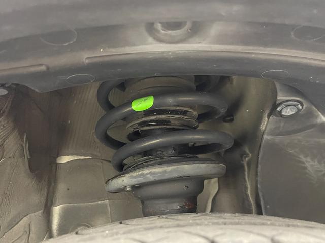 ソリオバンディット ハイブリッドＭＶ　純正７インチナビ　全方位モニター　クルーズコントロール　片側パワースライドドア　ＬＥＤライト　純正１５インチアルミホイール　スマートキー　プッシュスタート　純正フロアマット　オートエアコン　禁煙車（69枚目）