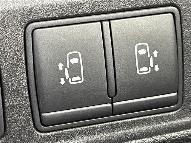 セレナ ハイウェイスターG 禁煙車 7インチ純正ナビ アラウンドビューモニター パーキングアシスト ドライブレコーダー ビルトインETC LEDライト 純正アルミホイール クルコン 両側パワースライドドア プッシュスタート(12枚目)