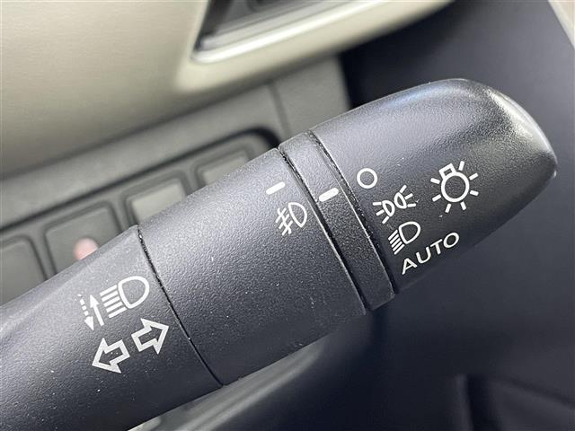 セレナ ハイウェイスターG 禁煙車 7インチ純正ナビ アラウンドビューモニター パーキングアシスト ドライブレコーダー ビルトインETC LEDライト 純正アルミホイール クルコン 両側パワースライドドア プッシュスタート(18枚目)