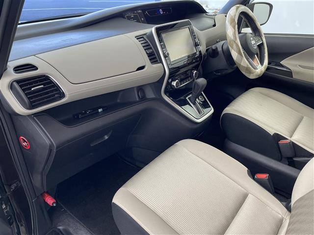 セレナ ハイウェイスターG 禁煙車 7インチ純正ナビ アラウンドビューモニター パーキングアシスト ドライブレコーダー ビルトインETC LEDライト 純正アルミホイール クルコン 両側パワースライドドア プッシュスタート(27枚目)