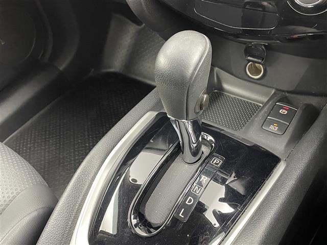 エクストレイル 20Xi 衝突軽減 社外7インチナビ アラウンドビューモニター レーダークルーズコントロール パワーバックドア LEDライト 純正18インチアルミホイール ステアリングリモコン スマートキー ETC 禁煙車(17枚目)