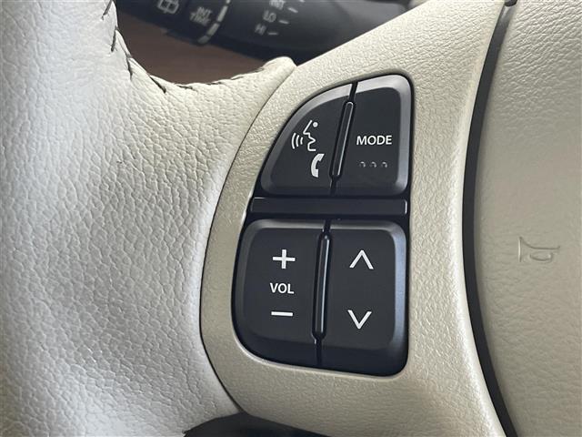 アルトラパンLC X 届出済未使用車 純正ディスプレイオーディオ バックカメラ シートヒーター 衝突被害軽減ブレーキ レーンアシスト オートハイビーム LEDヘッドライト ハーフレザーシート スマートキー 禁煙車(7枚目)