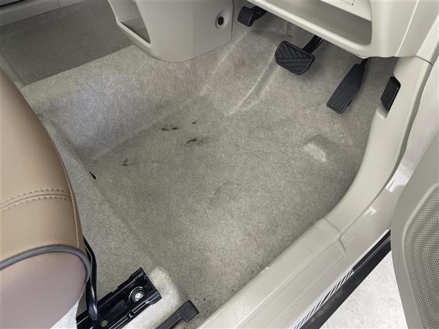 アルトラパンLC X 届出済未使用車 純正ディスプレイオーディオ バックカメラ シートヒーター 衝突被害軽減ブレーキ レーンアシスト オートハイビーム LEDヘッドライト ハーフレザーシート スマートキー 禁煙車(42枚目)