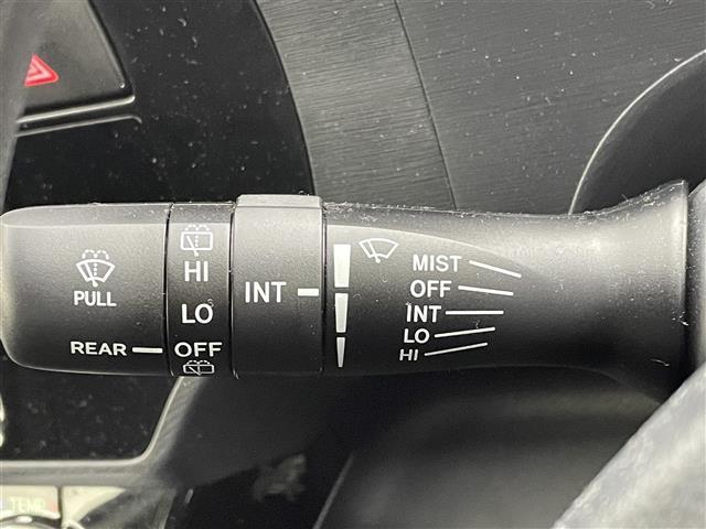 アクア Sスタイルブラック 純正7インチSDナビ 純正ドライブレコーダー クルーズコントロール ステアリングリモコン フルセグTV バックカメラ フォグライト オートライト プッシュスタート スマートキー 電動格納ミラー 禁煙車(18枚目)