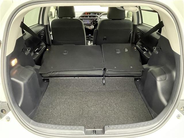 アクア Sスタイルブラック 純正7インチSDナビ 純正ドライブレコーダー クルーズコントロール ステアリングリモコン フルセグTV バックカメラ フォグライト オートライト プッシュスタート スマートキー 電動格納ミラー 禁煙車(41枚目)