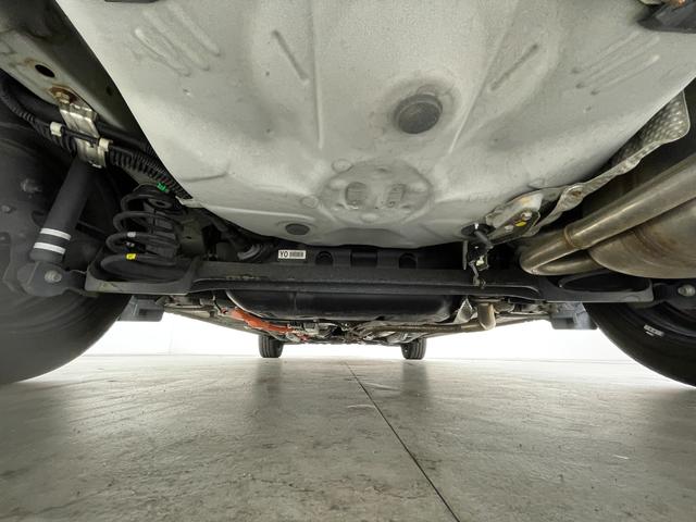 アクア Sスタイルブラック 純正7インチSDナビ 純正ドライブレコーダー クルーズコントロール ステアリングリモコン フルセグTV バックカメラ フォグライト オートライト プッシュスタート スマートキー 電動格納ミラー 禁煙車(68枚目)