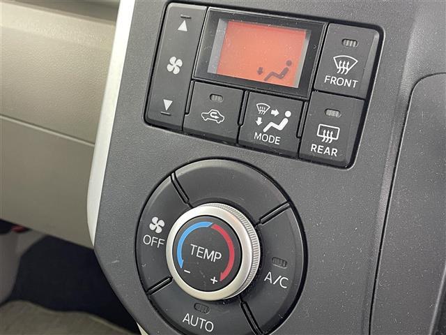 タント Xターボ 純正7インチナビ バックカメラ 片側パワースライドドア オートライト ヘッドライトレベライザー ベンチシート ステアリングリモコン 純正フロアマット スマートキー 盗難防止装置 ABS 禁煙車(9枚目)