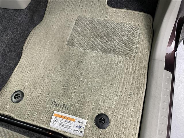 タント Xターボ 純正7インチナビ バックカメラ 片側パワースライドドア オートライト ヘッドライトレベライザー ベンチシート ステアリングリモコン 純正フロアマット スマートキー 盗難防止装置 ABS 禁煙車(42枚目)
