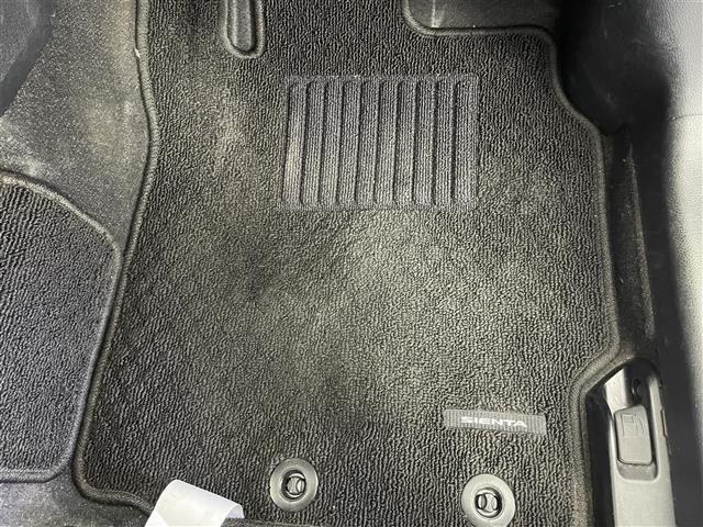 シエンタ G クエロ 衝突被害軽減ブレーキ 純正7インチナビ バックカメラ 両側パワースライドドア LEDライト AHB ハーフレザーシート ステアリングリモコン レーンディパーチャーアラート スマートキー ETC 禁煙車(42枚目)