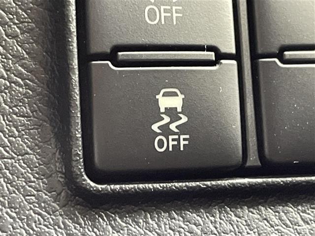 シエンタ G クエロ 禁煙車 純正7インチナビ ビルトインETC アイドリングストップ オートハイビーム オートライト LEDライト 両側パワースライドドア 純正フロアマット バックカメラ プッシュスタート 電格ミラー(11枚目)