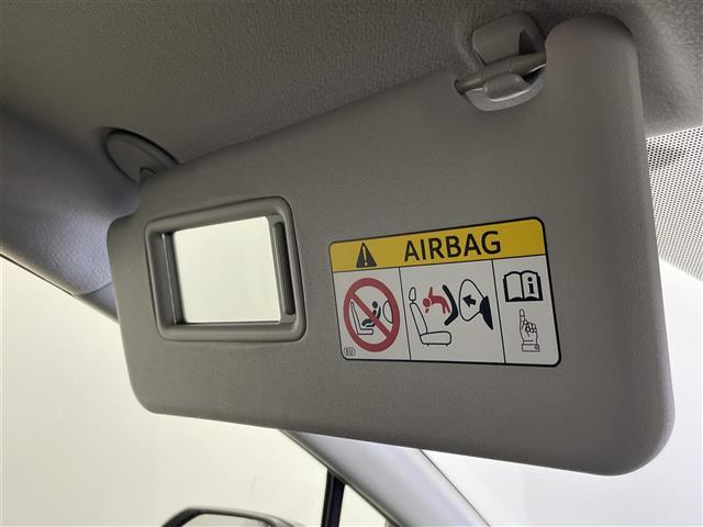 シエンタ G クエロ 禁煙車 純正7インチナビ ビルトインETC アイドリングストップ オートハイビーム オートライト LEDライト 両側パワースライドドア 純正フロアマット バックカメラ プッシュスタート 電格ミラー(22枚目)