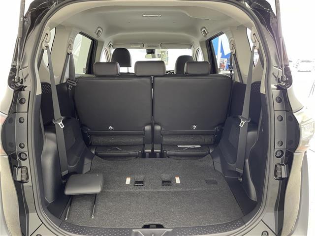 シエンタ G クエロ 禁煙車 純正7インチナビ ビルトインETC アイドリングストップ オートハイビーム オートライト LEDライト 両側パワースライドドア 純正フロアマット バックカメラ プッシュスタート 電格ミラー(29枚目)