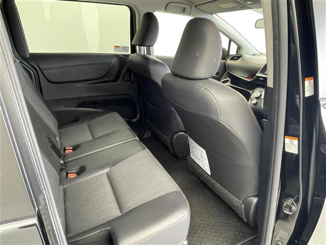 シエンタ G クエロ 禁煙車 純正7インチナビ ビルトインETC アイドリングストップ オートハイビーム オートライト LEDライト 両側パワースライドドア 純正フロアマット バックカメラ プッシュスタート 電格ミラー(31枚目)