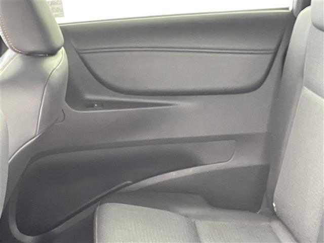 シエンタ G クエロ 禁煙車 純正7インチナビ ビルトインETC アイドリングストップ オートハイビーム オートライト LEDライト 両側パワースライドドア 純正フロアマット バックカメラ プッシュスタート 電格ミラー(38枚目)