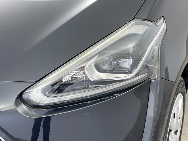 シエンタ G クエロ 禁煙車 純正7インチナビ ビルトインETC アイドリングストップ オートハイビーム オートライト LEDライト 両側パワースライドドア 純正フロアマット バックカメラ プッシュスタート 電格ミラー(74枚目)