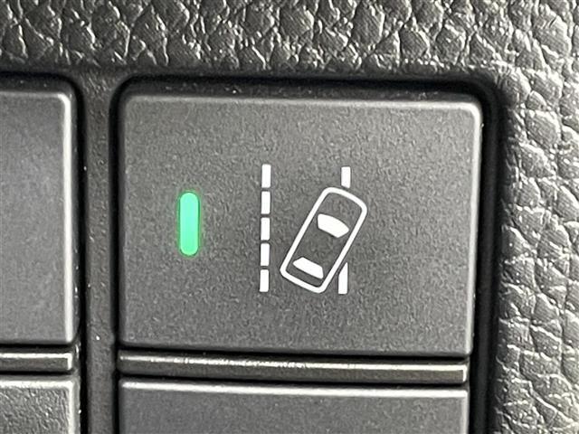 Ｎ－ＢＯＸカスタム Ｇ・Ｌターボホンダセンシング　純正８型ナビ　Ｂカメラ　Ｈセンシング　衝突軽減　レーダークルーズ　ＡＨＢ　ＬＥＤヘッド　ＬＥＤフォグ　パドルシフト　両側パワスラ　ビルトインＥＴＣ　前ドラレコ　プッシュスタート　純正アルミ　禁煙車（7枚目）