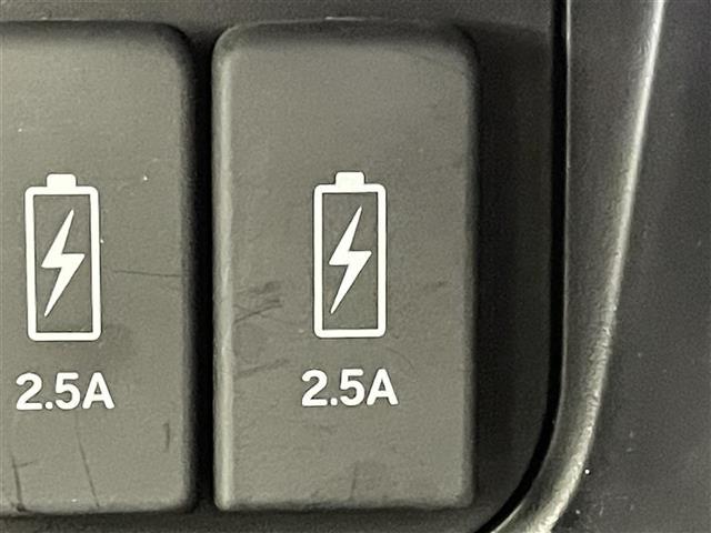 Ｎ－ＢＯＸカスタム Ｇ・Ｌターボホンダセンシング　純正８型ナビ　Ｂカメラ　Ｈセンシング　衝突軽減　レーダークルーズ　ＡＨＢ　ＬＥＤヘッド　ＬＥＤフォグ　パドルシフト　両側パワスラ　ビルトインＥＴＣ　前ドラレコ　プッシュスタート　純正アルミ　禁煙車（27枚目）