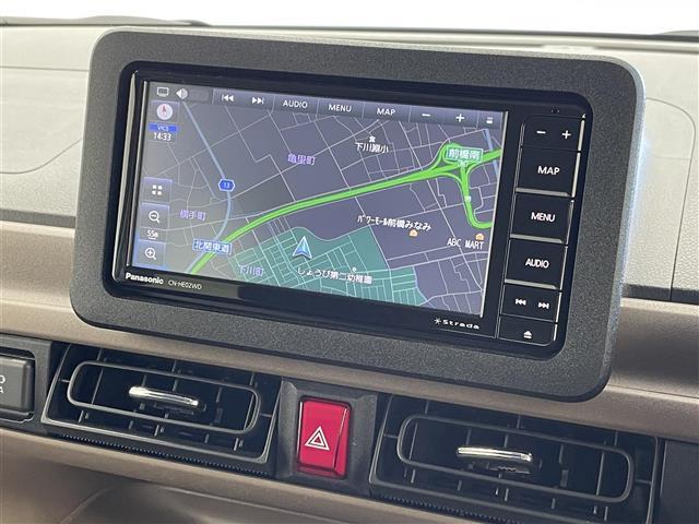 ムーヴキャンバス セオリーＧターボ　社外７インチナビ　バックカメラ　両側パワースライドドア　ＬＥＤライト　オートハイビーム　シートヒーター　ステアリングリモコン　電子パーキング　オートブレーキホールド　スマートキー　ＥＴＣ　禁煙車（4枚目）