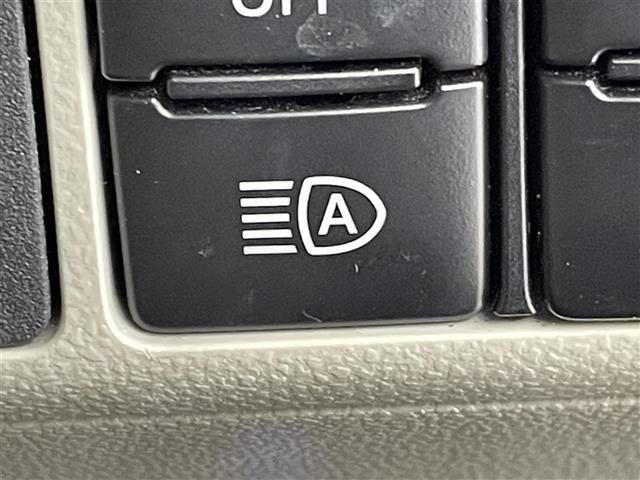 キャスト スタイルＧ　ターボ　ＶＳ　ＳＡＩＩＩ　純正８インチナビ　アラウンドビューモニター　シートヒーター　ＥＴＣ２．０　純正ドラレコ　アイドリングストップ　オートハイビーム　オートライト　純正アルミホイール　ＨＤＭＩ入力　純正フロアマット　禁煙車（9枚目）