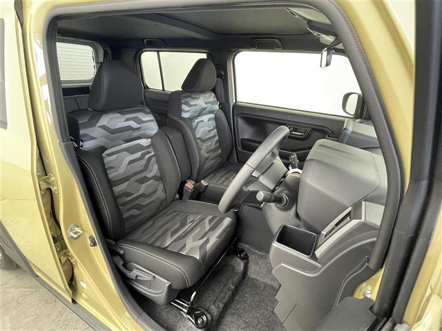 タフト G ダーククロムベンチャー 届出済未使用車 ガラスルーフ スマートアシスト コーナーセンサー シートヒーター オートホールド 純正15AW 電動サイドブレーキ ステアリングスイッチ スマートキー オートライト LED フォグ(16枚目)