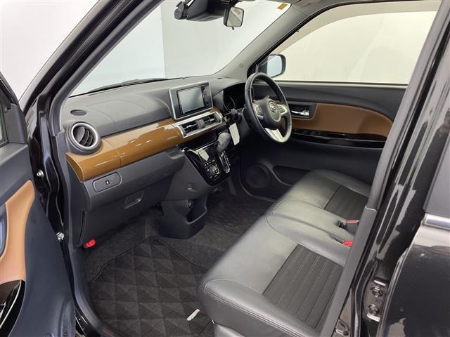 キャスト スタイルＧ　プライムコレクション　ＳＡＩＩＩ　純正ナビ　全周囲カメラ　ＥＴＣ　純正ドラレコ　ＬＥＤヘッドライト　オートマチックハイビーム　ハーフレザーシート　シートヒーター　革巻きステアリング　衝突被害軽減ブレーキ　クリアランスソナー　禁煙車（18枚目）