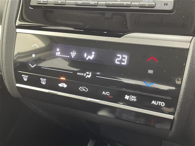 フィットハイブリッド Ｆパッケージ　純正ナビ　バックカメラ　ＥＴＣ　前後ドラレコ　フルセグＴＶ　ＨＩＤヘッドライト　ライトリベライザー　ＵＳＢ入力端子　プッシュスタートボタン　スマートキー　ステアリングスイッチ　横滑り防止装置　禁煙車（19枚目）