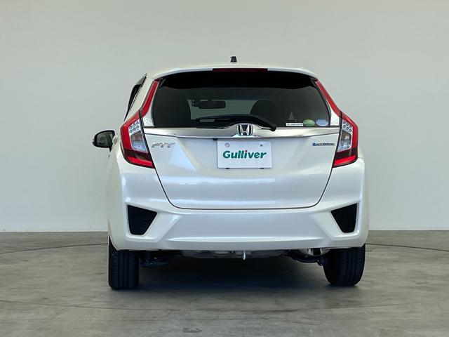 フィットハイブリッド Ｆパッケージ　純正ナビ　バックカメラ　ＥＴＣ　前後ドラレコ　フルセグＴＶ　ＨＩＤヘッドライト　ライトリベライザー　ＵＳＢ入力端子　プッシュスタートボタン　スマートキー　ステアリングスイッチ　横滑り防止装置　禁煙車（52枚目）