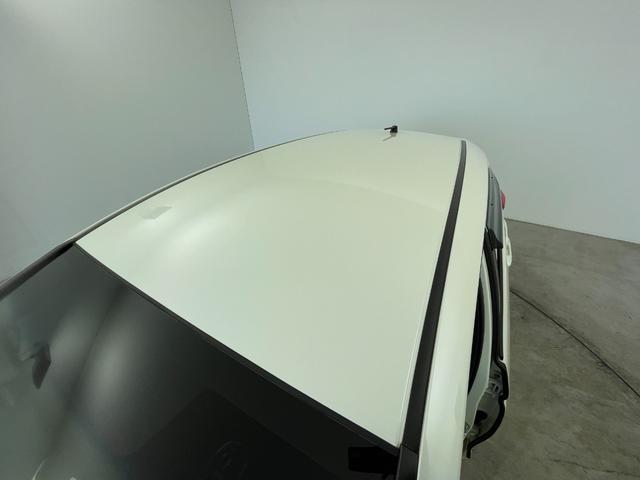 フィットハイブリッド Ｆパッケージ　純正ナビ　バックカメラ　ＥＴＣ　前後ドラレコ　フルセグＴＶ　ＨＩＤヘッドライト　ライトリベライザー　ＵＳＢ入力端子　プッシュスタートボタン　スマートキー　ステアリングスイッチ　横滑り防止装置　禁煙車（55枚目）