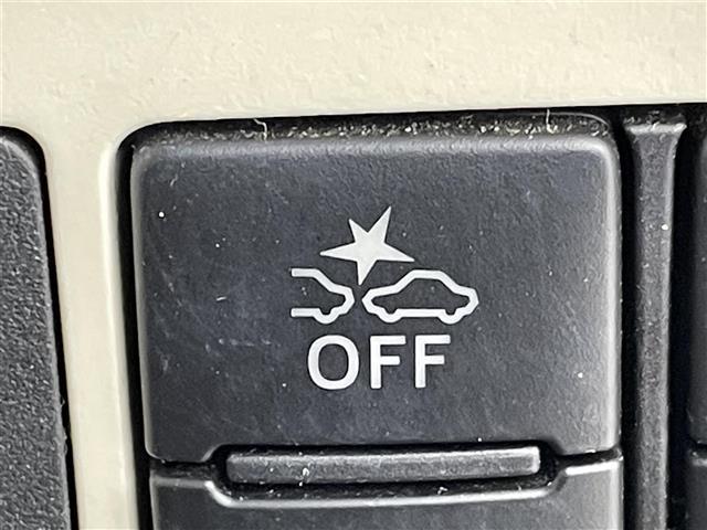 ムーヴキャンバス Ｇメイクアップ　ＳＡＩＩＩ　禁煙車　純正８インチナビ　全方位カメラ　衝突軽減システム　両側パワースライドドア　オートマチックハイビーム　ステアリングスイッチ　ＨＤＭＩ　オートエアコン　オートライト　ＬＥＤライト　スマートキー（5枚目）