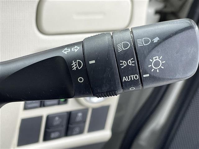 ムーヴキャンバス Ｇメイクアップ　ＳＡＩＩＩ　禁煙車　純正８インチナビ　全方位カメラ　衝突軽減システム　両側パワースライドドア　オートマチックハイビーム　ステアリングスイッチ　ＨＤＭＩ　オートエアコン　オートライト　ＬＥＤライト　スマートキー（15枚目）