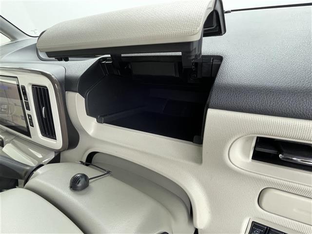 ムーヴキャンバス Ｇメイクアップ　ＳＡＩＩＩ　禁煙車　純正８インチナビ　全方位カメラ　衝突軽減システム　両側パワースライドドア　オートマチックハイビーム　ステアリングスイッチ　ＨＤＭＩ　オートエアコン　オートライト　ＬＥＤライト　スマートキー（25枚目）