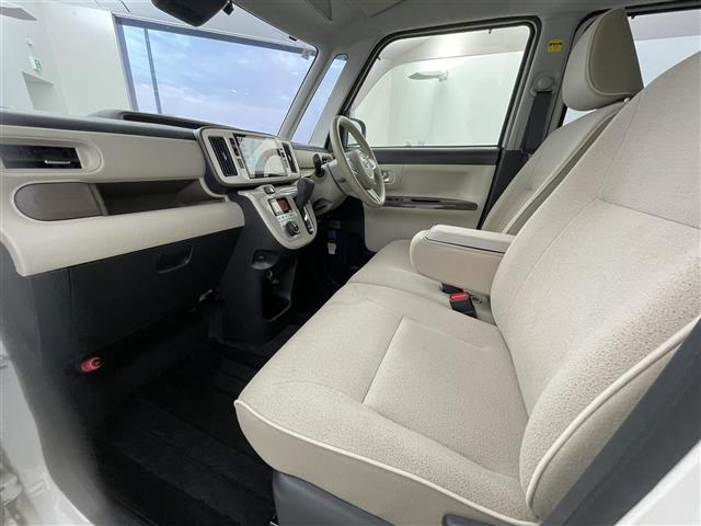 ムーヴキャンバス Ｇメイクアップ　ＳＡＩＩＩ　禁煙車　純正８インチナビ　全方位カメラ　衝突軽減システム　両側パワースライドドア　オートマチックハイビーム　ステアリングスイッチ　ＨＤＭＩ　オートエアコン　オートライト　ＬＥＤライト　スマートキー（33枚目）