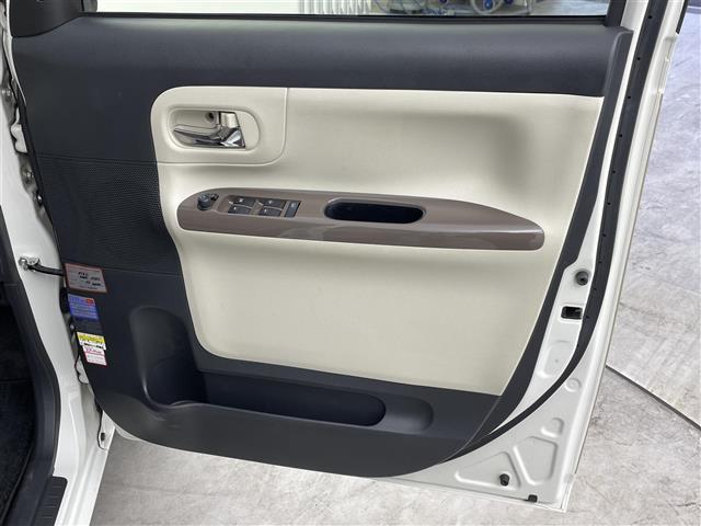 ムーヴキャンバス Ｇメイクアップ　ＳＡＩＩＩ　禁煙車　純正８インチナビ　全方位カメラ　衝突軽減システム　両側パワースライドドア　オートマチックハイビーム　ステアリングスイッチ　ＨＤＭＩ　オートエアコン　オートライト　ＬＥＤライト　スマートキー（39枚目）