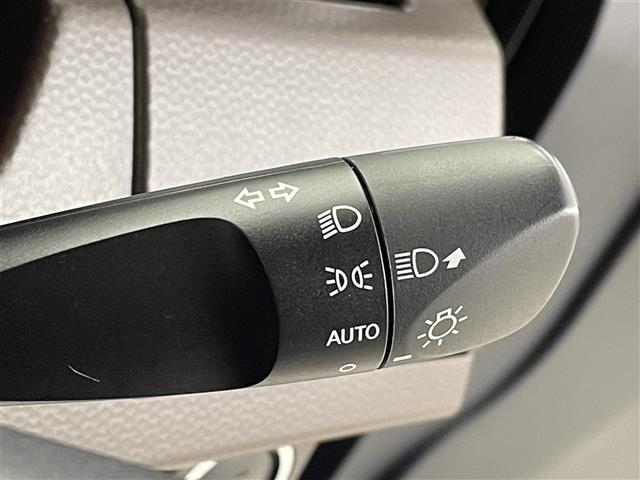 気になる車はすぐにお問い合わせください！画面右側の００６６から始まる無料ダイヤルからお問い合わせ下さい！専門スタッフがお車のご質問にお答えいたします！