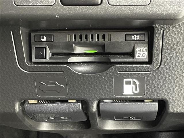 店頭在庫以外にも全国約４万台※の在庫から、ぴったりな１台をご提案します！※２０２３年１０月現在の在庫台数です。売約済の可能性があります。