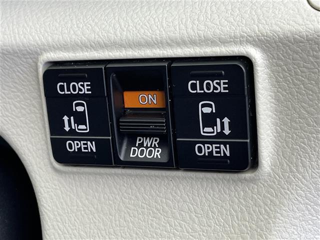 シエンタ Ｇ　純正７インチナビ　両側パワースライドドア　ヘッドライトレベライザー　前後ドライブレコーダー　ビルトインＥＴＣ２．０　シートヒーター　オートエアコン　ウォークスルー　プッシュスタート　スマートキー（11枚目）