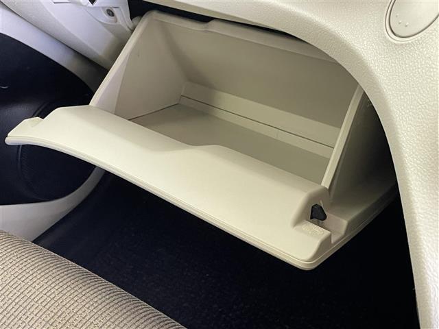 シエンタ Ｇ　純正７インチナビ　両側パワースライドドア　ヘッドライトレベライザー　前後ドライブレコーダー　ビルトインＥＴＣ２．０　シートヒーター　オートエアコン　ウォークスルー　プッシュスタート　スマートキー（22枚目）