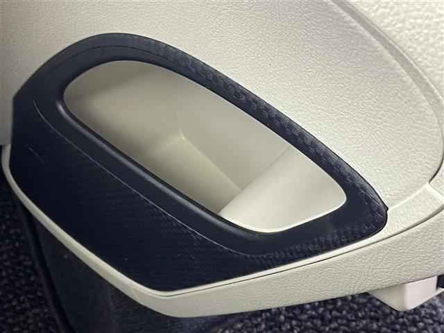 シエンタ Ｇ　純正７インチナビ　両側パワースライドドア　ヘッドライトレベライザー　前後ドライブレコーダー　ビルトインＥＴＣ２．０　シートヒーター　オートエアコン　ウォークスルー　プッシュスタート　スマートキー（23枚目）