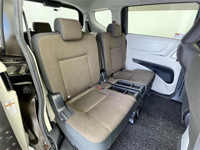 シエンタ Ｇ　純正７インチナビ　両側パワースライドドア　ヘッドライトレベライザー　前後ドライブレコーダー　ビルトインＥＴＣ２．０　シートヒーター　オートエアコン　ウォークスルー　プッシュスタート　スマートキー（34枚目）