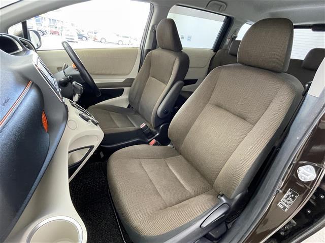 シエンタ Ｇ　純正７インチナビ　両側パワースライドドア　ヘッドライトレベライザー　前後ドライブレコーダー　ビルトインＥＴＣ２．０　シートヒーター　オートエアコン　ウォークスルー　プッシュスタート　スマートキー（36枚目）