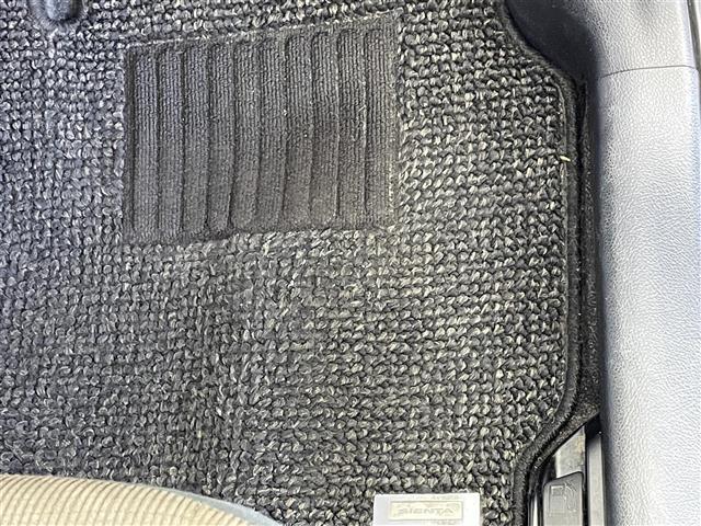 シエンタ Ｇ　純正７インチナビ　両側パワースライドドア　ヘッドライトレベライザー　前後ドライブレコーダー　ビルトインＥＴＣ２．０　シートヒーター　オートエアコン　ウォークスルー　プッシュスタート　スマートキー（42枚目）