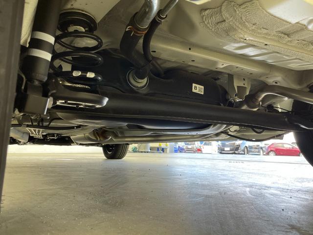 スペーシア ハイブリッドＸ　純正９型ナビ　全方位カメラ　前席シートヒーター　両側パワースライドドア　衝突軽減システム　オートマチックハイビーム　レーンアシスト　障害物センサー　スマートキー　プッシュスタート　禁煙車（63枚目）