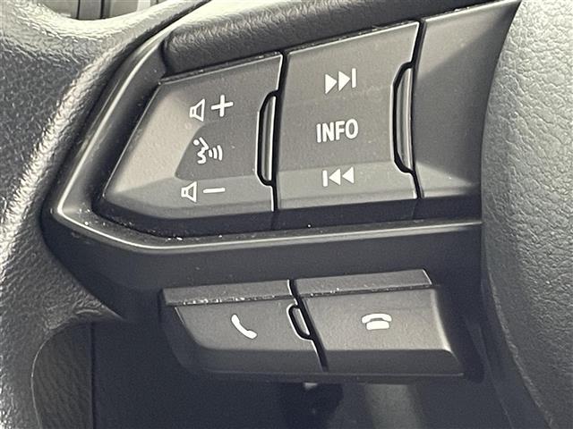 ＭＡＺＤＡ２ １５Ｓ　禁煙車　純正７型ナビ　全方位カメラ　純正ドライブレコーダー　衝突軽減システム　レーンアシスト　ブラインドスポットモニター　ステアリングスイッチ　アイドリングストップ　ＬＥＤライト　スマートキー（6枚目）