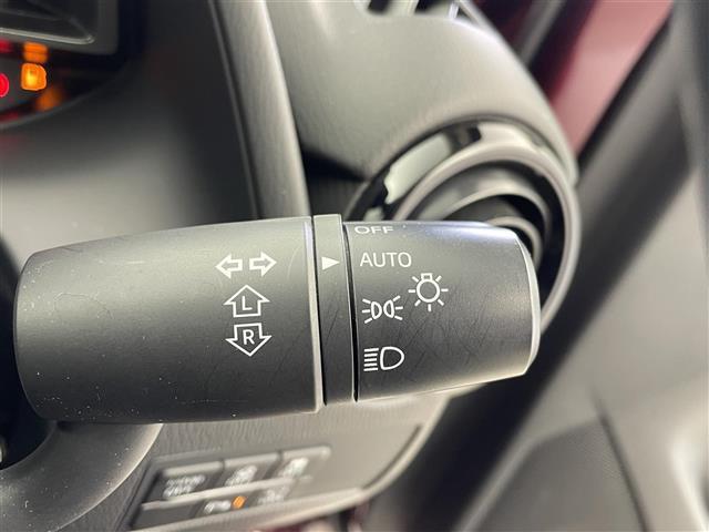 ＭＡＺＤＡ２ １５Ｓ　禁煙車　純正７型ナビ　全方位カメラ　純正ドライブレコーダー　衝突軽減システム　レーンアシスト　ブラインドスポットモニター　ステアリングスイッチ　アイドリングストップ　ＬＥＤライト　スマートキー（8枚目）