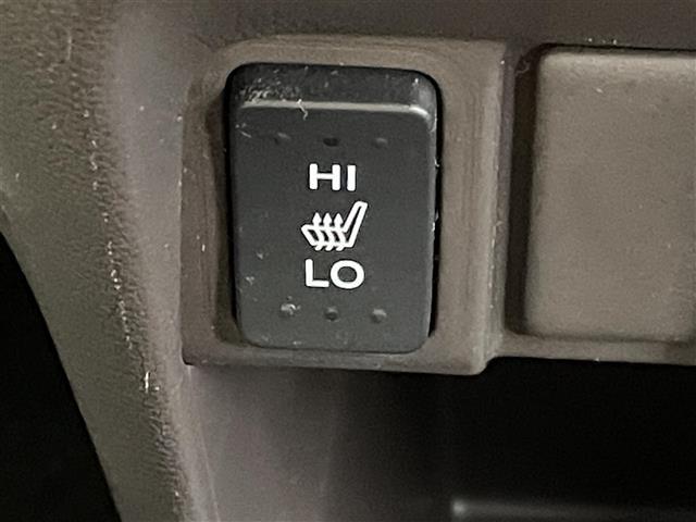 Ｎ－ＯＮＥ セレクト　禁煙車　ＣＤデッキ　ビルトインＥＴＣ２．０　ドライブレコーダー　アイドリングストップ　横滑り防止　ヘッドライトレベライザー　電動格納ミラー　ハーフレザー　シートヒーター　スマートキー　プッシュスタート（4枚目）