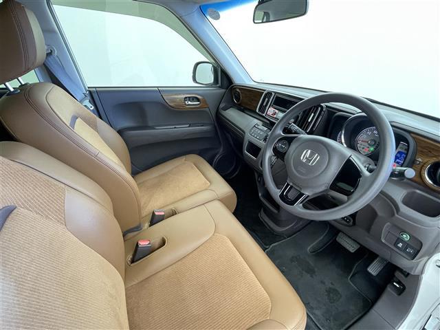 Ｎ－ＯＮＥ セレクト　禁煙車　ＣＤデッキ　ビルトインＥＴＣ２．０　ドライブレコーダー　アイドリングストップ　横滑り防止　ヘッドライトレベライザー　電動格納ミラー　ハーフレザー　シートヒーター　スマートキー　プッシュスタート（17枚目）