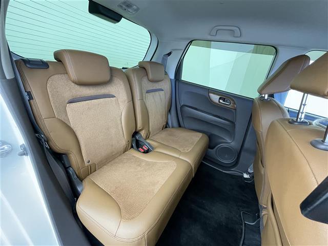 Ｎ－ＯＮＥ セレクト　禁煙車　ＣＤデッキ　ビルトインＥＴＣ２．０　ドライブレコーダー　アイドリングストップ　横滑り防止　ヘッドライトレベライザー　電動格納ミラー　ハーフレザー　シートヒーター　スマートキー　プッシュスタート（18枚目）